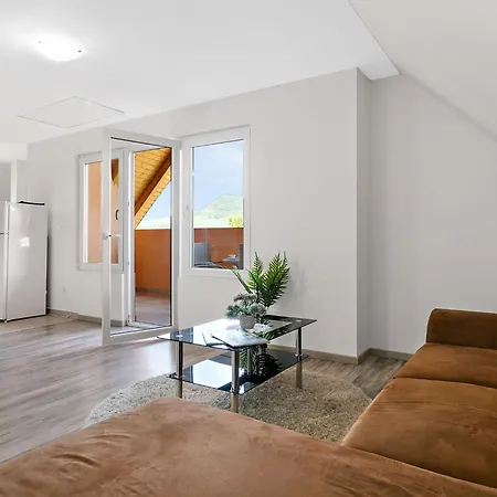 Beate By Interhome *