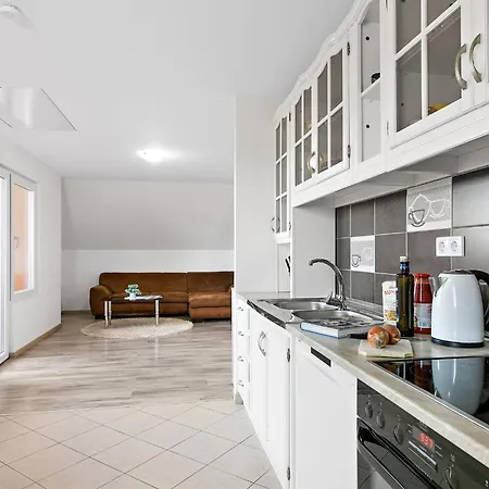 Beate - Bac121 By Interhome