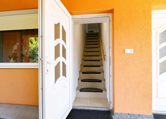 Beate By Interhome *