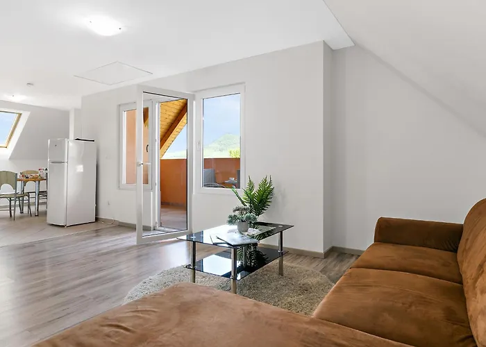 Beate By Interhome *